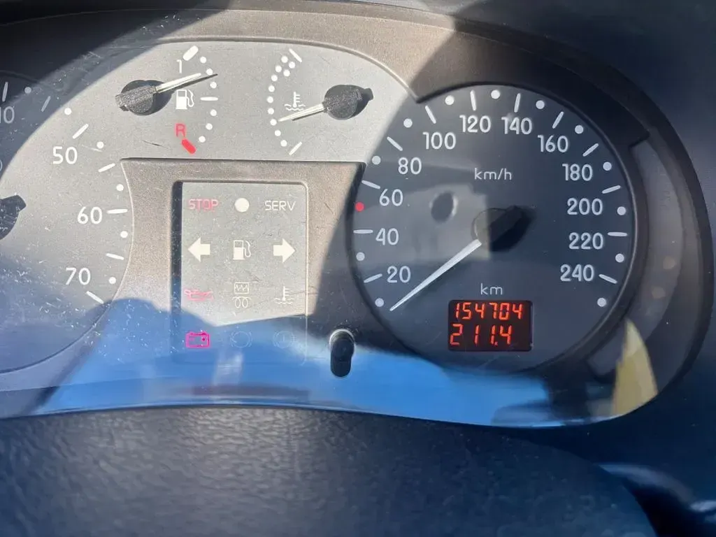 Gebraucht Renault Clio Authentique 60 PS (44 kW) 2000 Blau Limousine