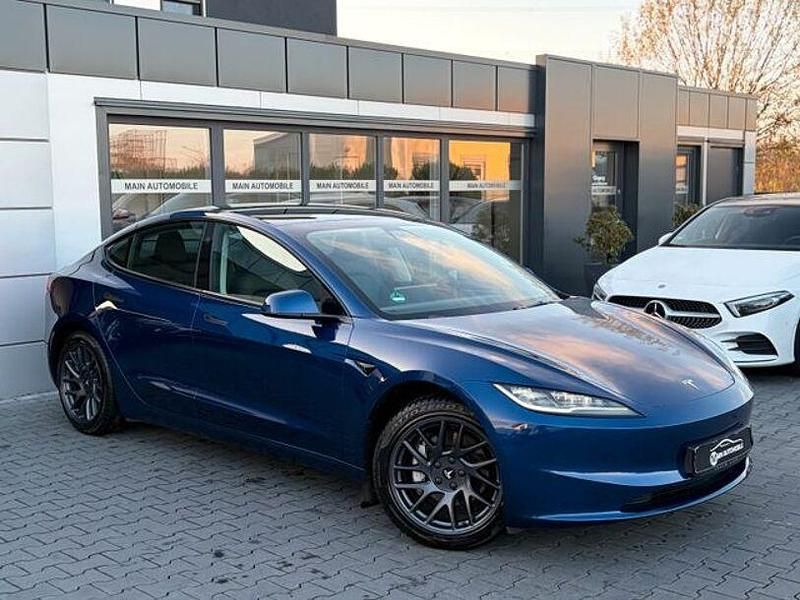 Blau Gebraucht 2023 Tesla Model 3 RWD Limousine | 32.890 € (Fairer Preis) - Bild 1/4