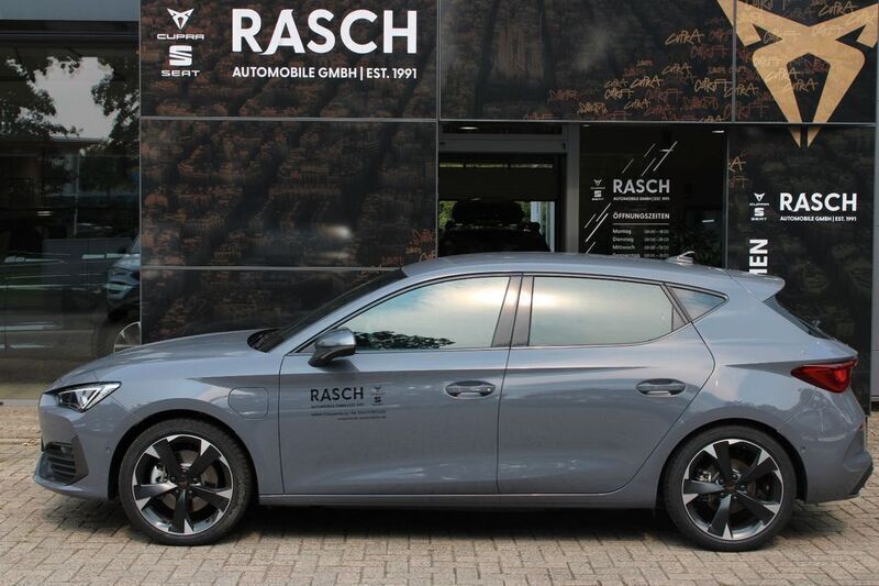 Gebraucht Cupra Leon 204 PS (150 kW) 2024 Graphengrau Limousine