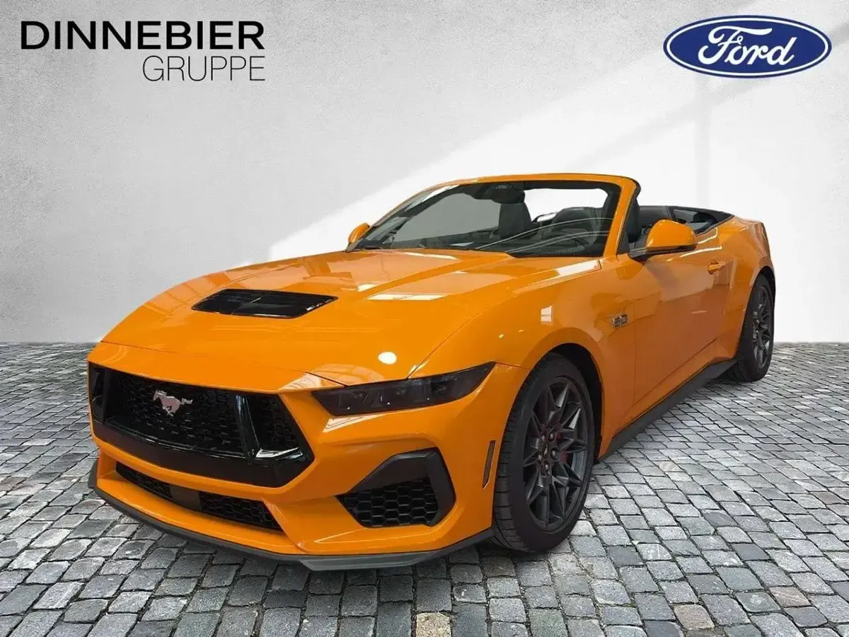 Neu Ford Mustang GT Convertible 446 PS (328 kW) 2026 Orange fury metallic Cabrio