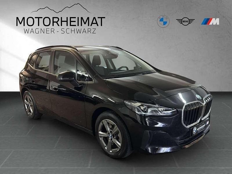 Gebraucht BMW 230e Active Tourer 326 PS (239 kW) 2024 Schwarz uni Van / Kleinbus