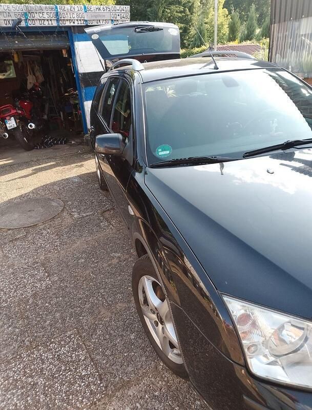 Schwarz Gebraucht 2006 Ford Mondeo Kombi | 870 € (Superpreis) - Bild 1/4