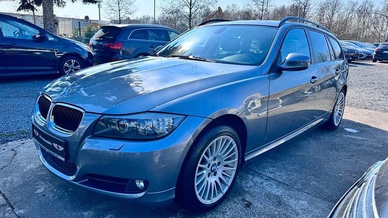 Gebraucht BMW 320 Comfort Edition 170 PS (125 kW) 2009 Grau Kombi