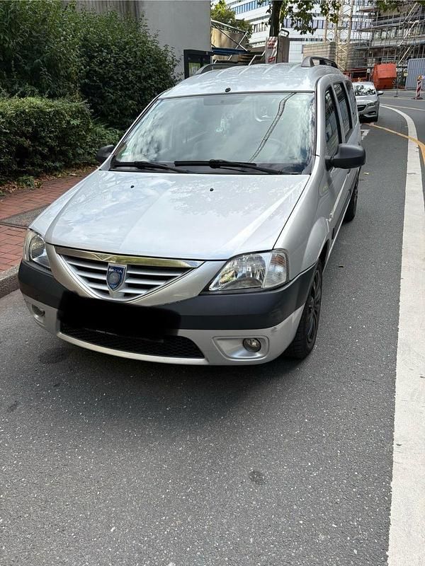 Silber Gebraucht 2008 Dacia Logan MCV Lauréate Kombi | 2.350 € (Fairer Preis) - Bild 1/4