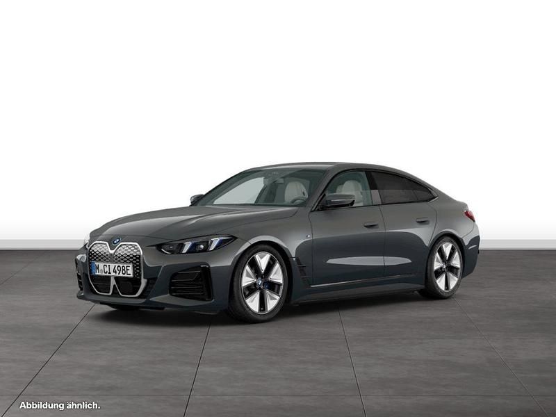 Grau Gebraucht 2025 BMW i4 M Sport Limousine | 55.171 € (Guter Preis) - Bild 1/3