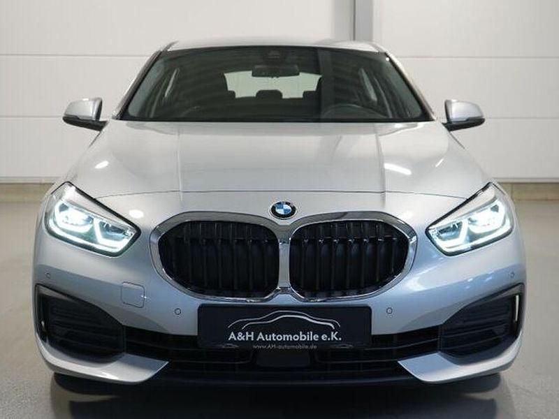 Gebraucht BMW 118 Advantage 150 PS (110 kW) 2020 Silber Kleinwagen