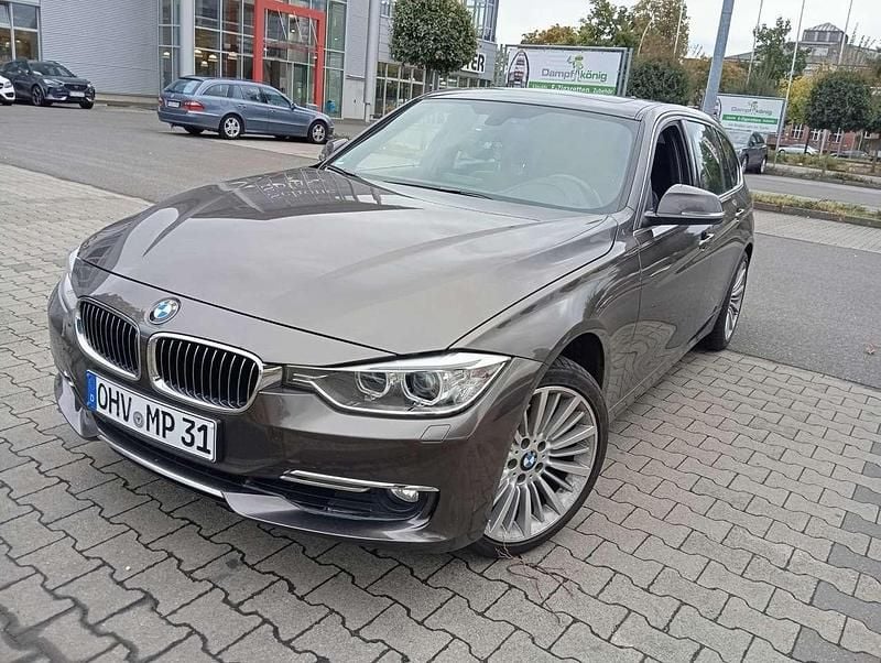 Silber Gebraucht 2013 BMW 320 Kombi | 10.000 € (Superpreis) - Bild 1/4