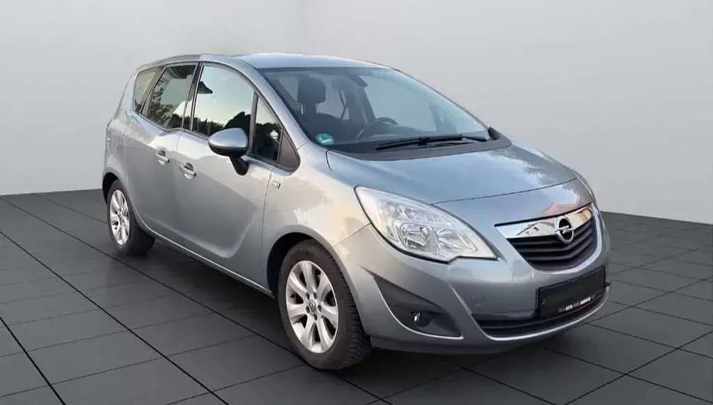 Gebraucht Opel Meriva 140 PS (102 kW) 2014 Silber Van / Kleinbus