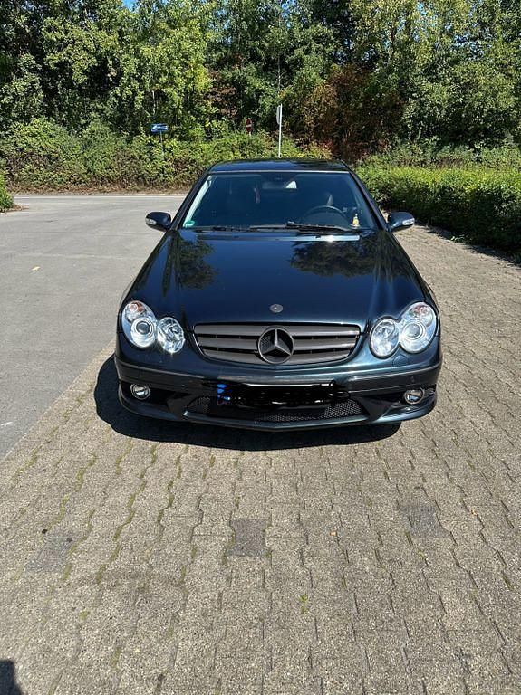 Schwarz Gebraucht 2005 Mercedes CLK280 Elegance Coupé | 12.500 € (Teuer) - Bild 1/4