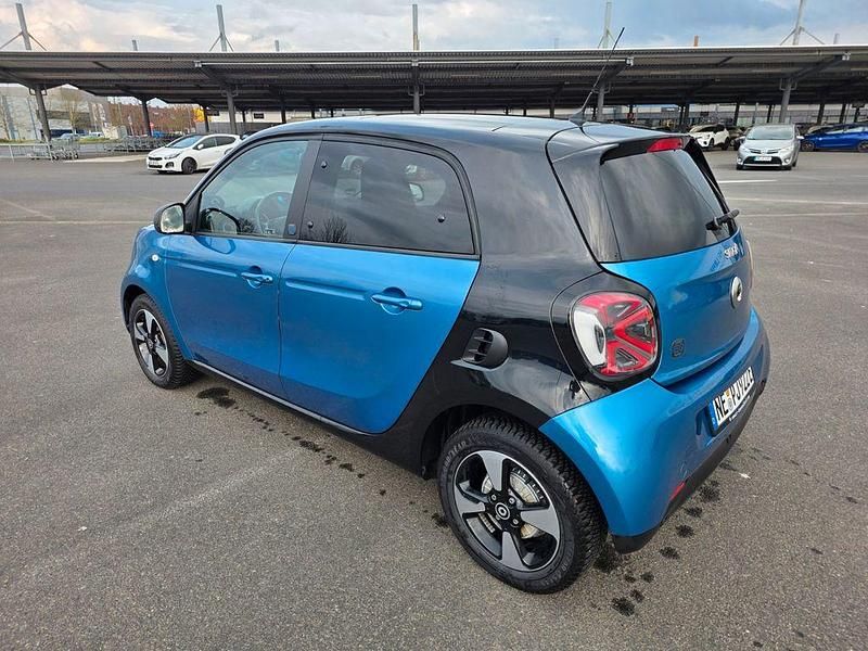 Gebraucht Smart ForFour Electric Drive 60 kW (82 PS) 2021 Blau Kleinwagen