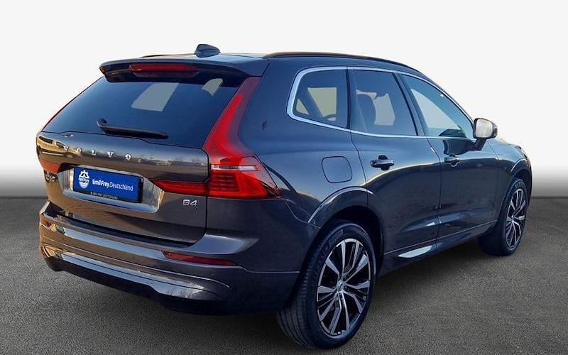 Gebraucht Volvo XC60 Core 197 PS (144 kW) 2022 Grau SUV