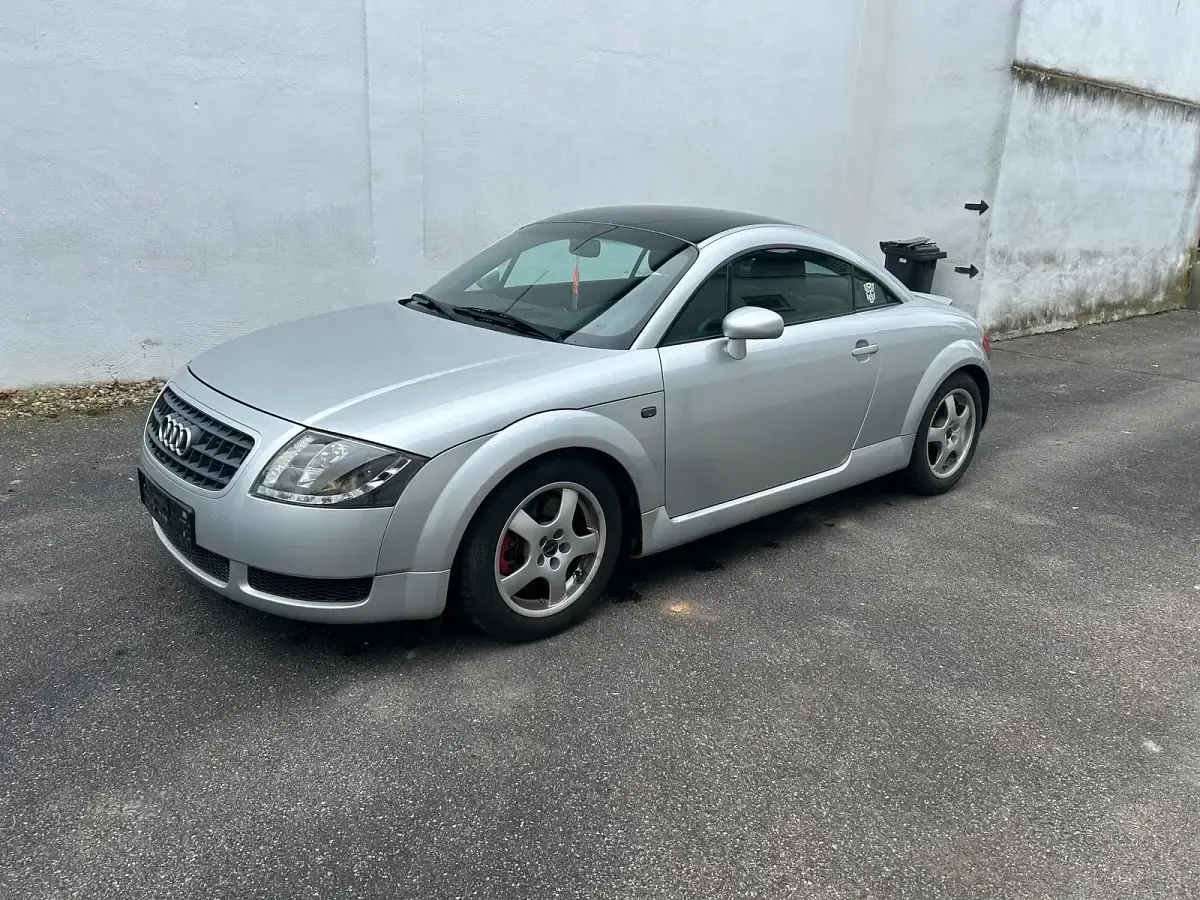 Gebraucht Audi TT Basis 180 PS (132 kW) 1999 Silber Coupé