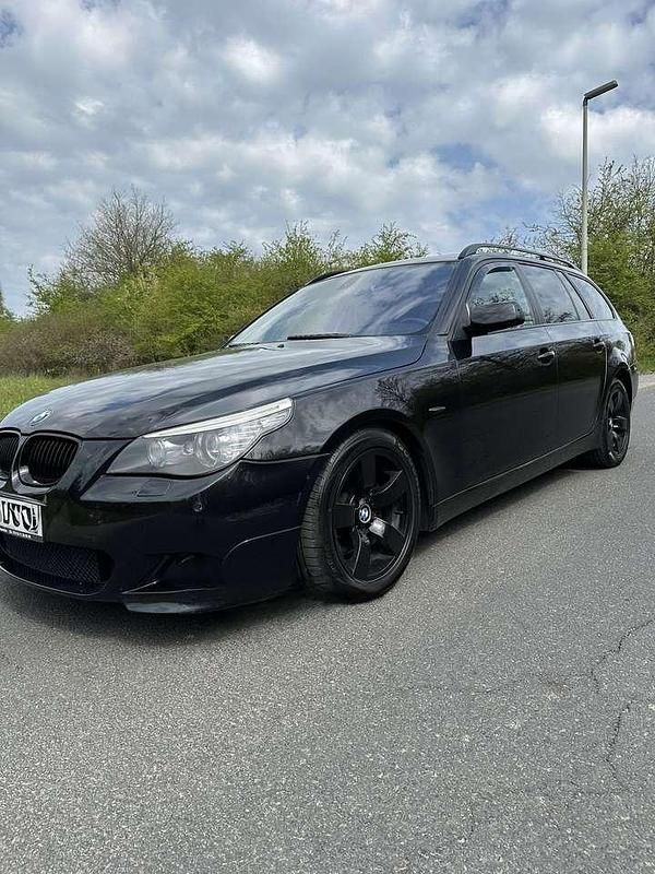 Gebraucht BMW 530 Sport Line 235 PS (172 kW) 2007 Kombi