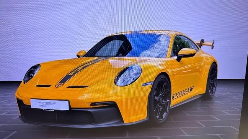 Gelb Gebraucht 2023 Porsche 992 | 179.900 € - Bild 1/3