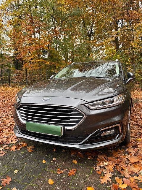 Grau Gebraucht 2020 Ford Mondeo Titanium Kombi | 15.400 € (Fairer Preis) - Bild 1/4