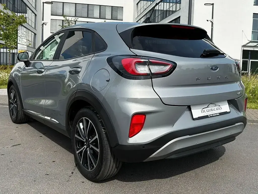 Gebraucht Ford Puma Titanium 125 PS (91 kW) 2023 Silber SUV