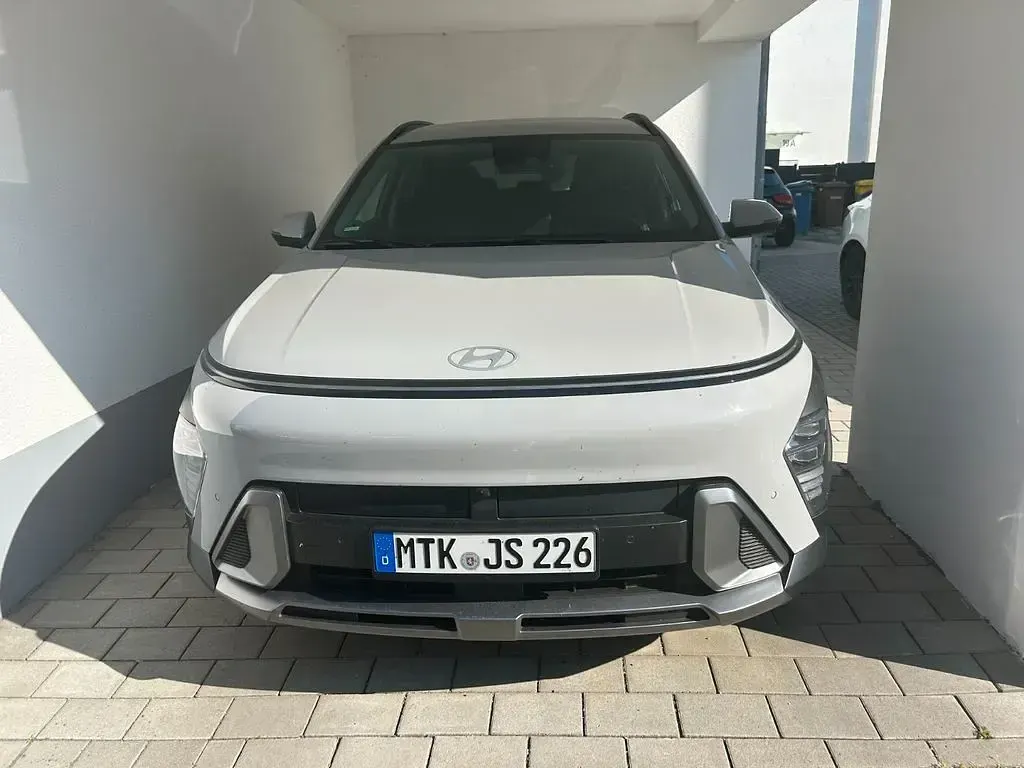 Gebraucht Hyundai Kona Trend 102 PS (75 kW) 2025 Grau SUV