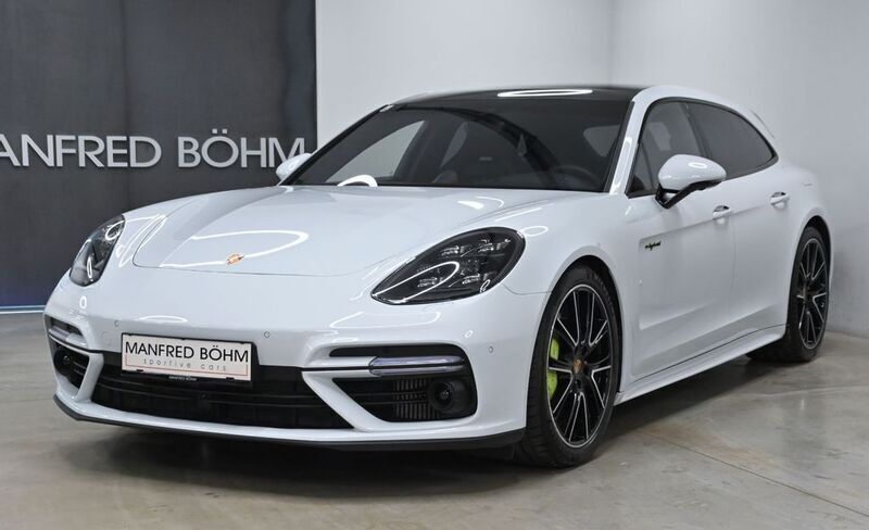 Weiß Gebraucht 2021 Porsche Panamera Turbo S Sport Turismo Limousine | 109.870 € - Bild 1/4