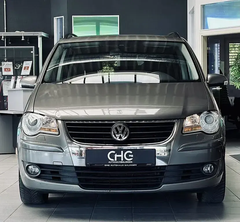 Gebraucht VW Touran United 105 PS (77 kW) 2009 Grau Van / Kleinbus