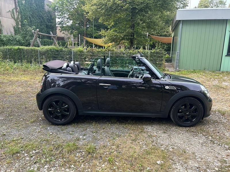 Second-hand Mini Cooper Cabriolet 122 CP (89 kW) 2012 Maro Cabrio