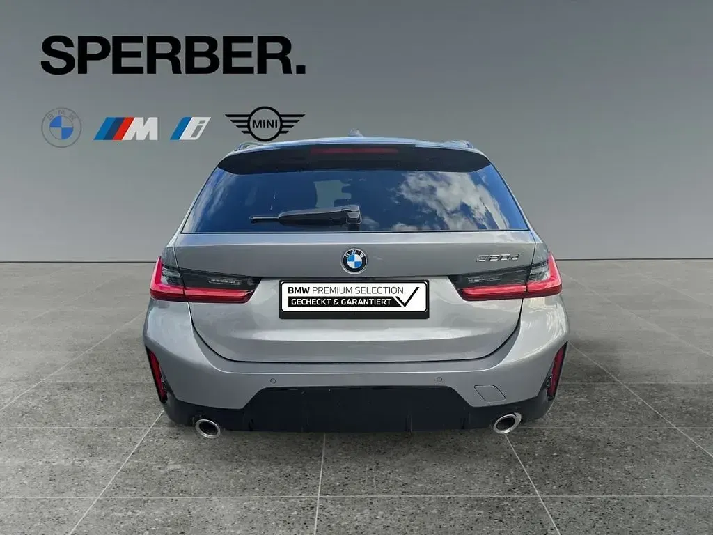 Gebraucht BMW 320 Performance 190 PS (139 kW) 2025 Grau Limousine