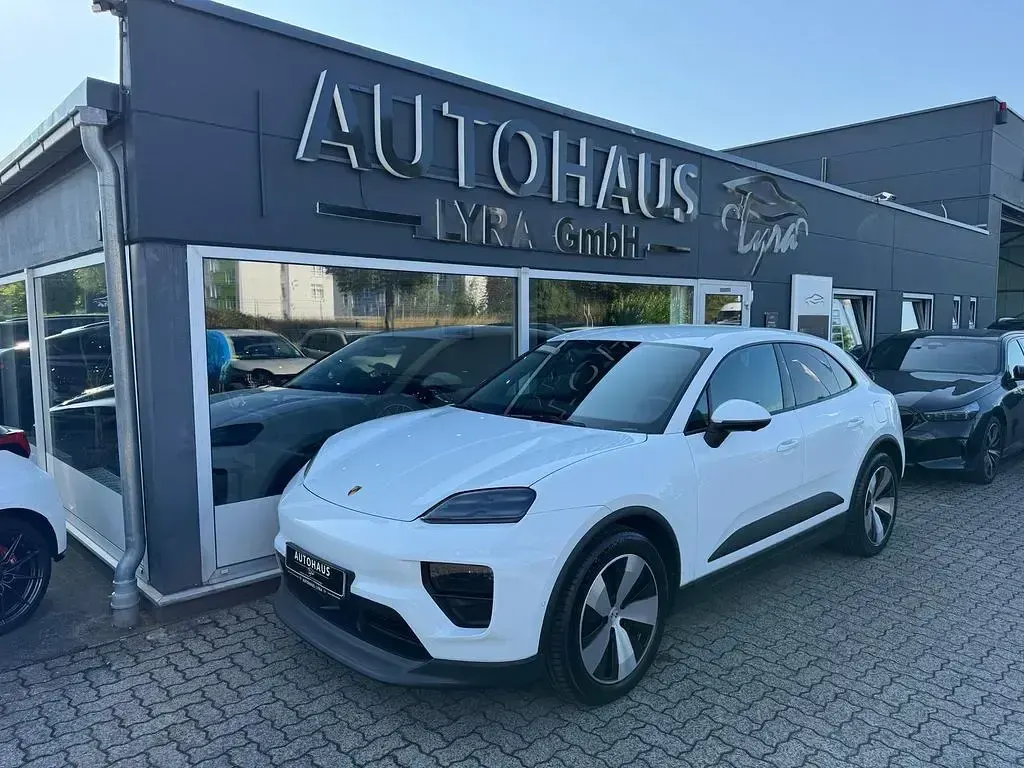 Gebraucht Porsche Macan Electric 264 kW (360 PS) 2025 Weiß SUV