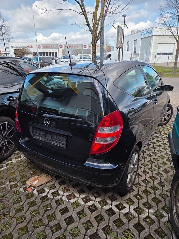 Gebraucht Mercedes A150 Classic 95 PS (69 kW) 2007 Schwarz Van / Kleinbus