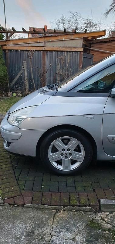 Gebraucht Renault Espace 173 PS (127 kW) 2007 Silber Van / Kleinbus