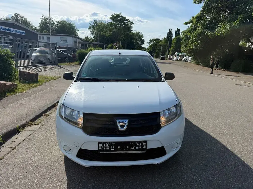 Gebraucht Dacia Sandero Ambiance 75 PS (55 kW) 2014 Weiß Limousine