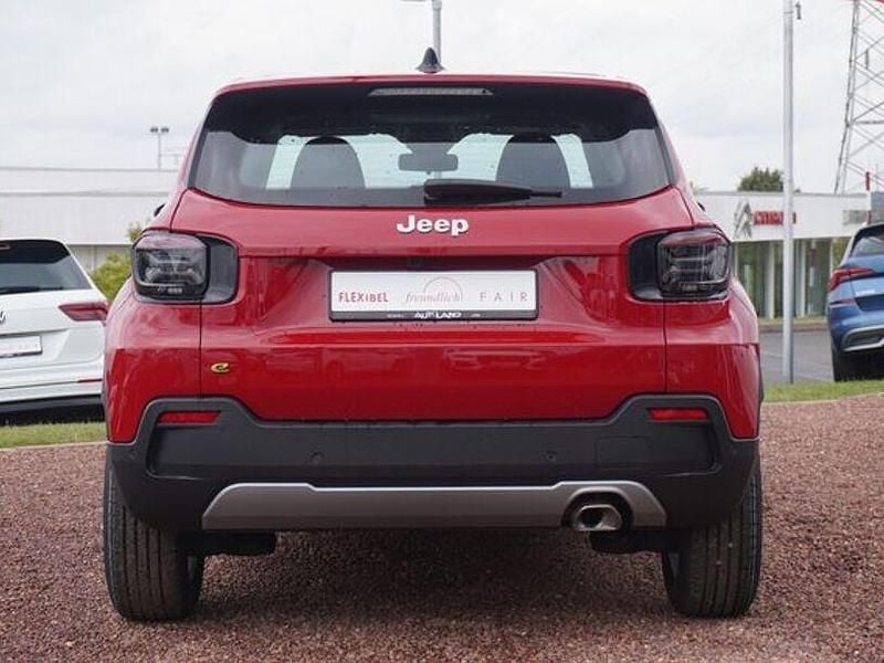 Neu Jeep Avenger 101 PS (74 kW) 2025 Rot SUV