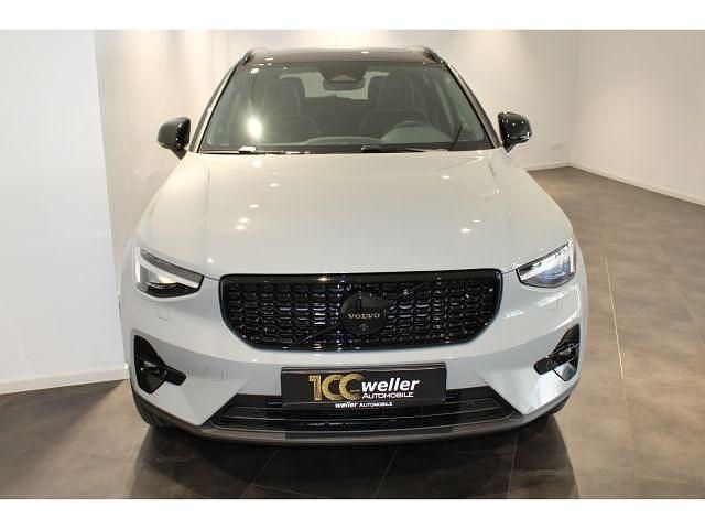 Neu Volvo XC40 Ultra 196 PS (144 kW) 2025 Grau SUV