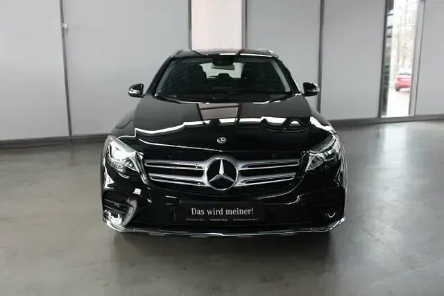Gebraucht Mercedes GLC250 AMG 211 PS (155 kW) 2018 Schwarz , obsidianschwarz metallic SUV