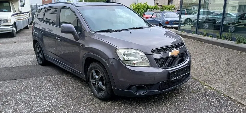 Gebraucht Chevrolet Orlando LT 141 PS (103 kW) 2012 Schwarz Van / Kleinbus