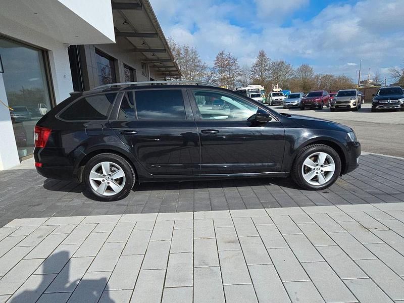 Gebraucht Skoda Octavia 150 PS (110 kW) 2014 Schwarz Kleinwagen