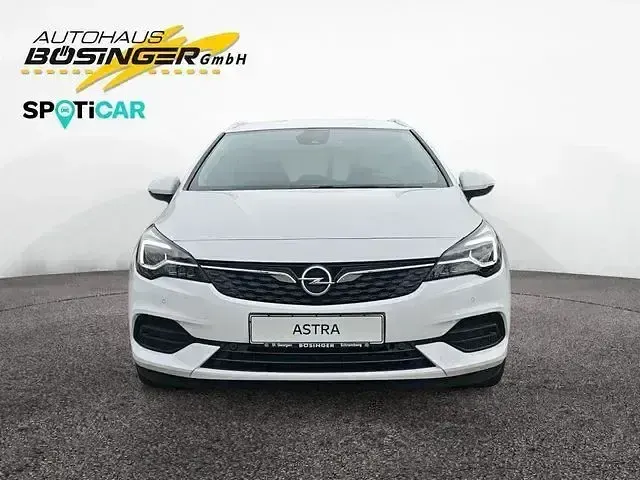 Gebraucht Opel Astra Elegance 145 PS (106 kW) 2020 Weiß Limousine