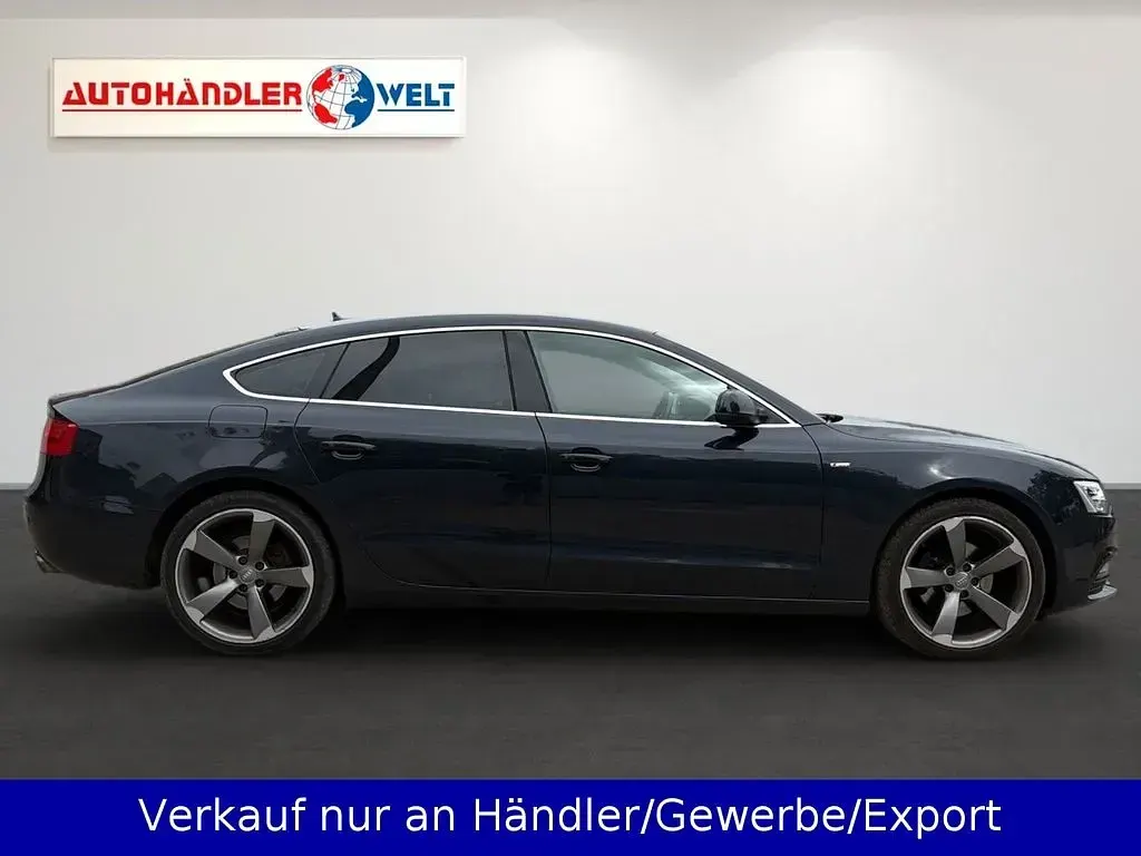 Gebraucht Audi A5 Sportback S-Line 177 PS (130 kW) 2015 Mondscheinblau Kleinwagen