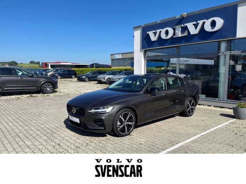 Grau Gebraucht 2023 Volvo S60 Ultimate Limousine | 39.990 € (Fairer Preis) - Bild 1/4