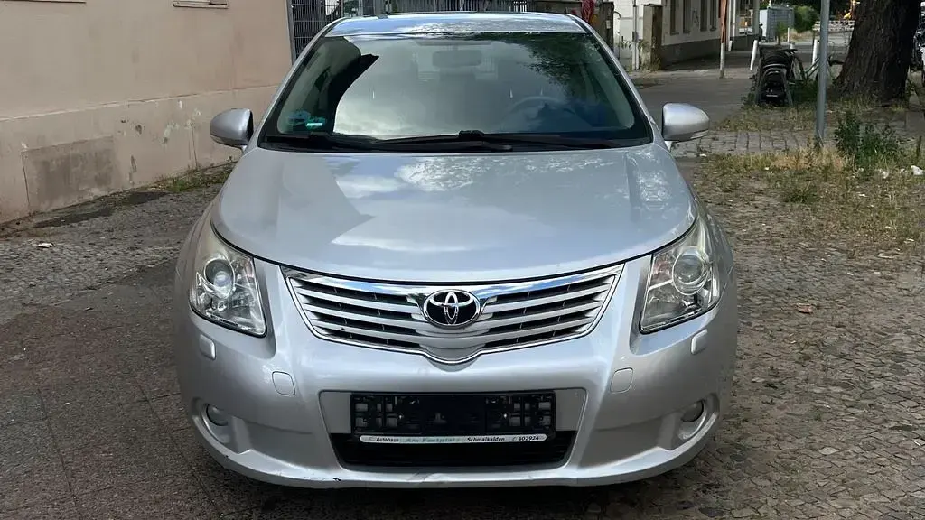 Gebraucht Toyota Avensis Sol 132 PS (97 kW) 2009 Grau Limousine