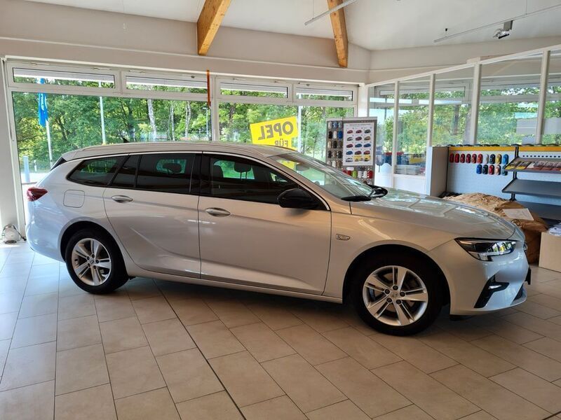 Gebraucht Opel Insignia Business 174 PS (127 kW) 2022 Silber Kombi