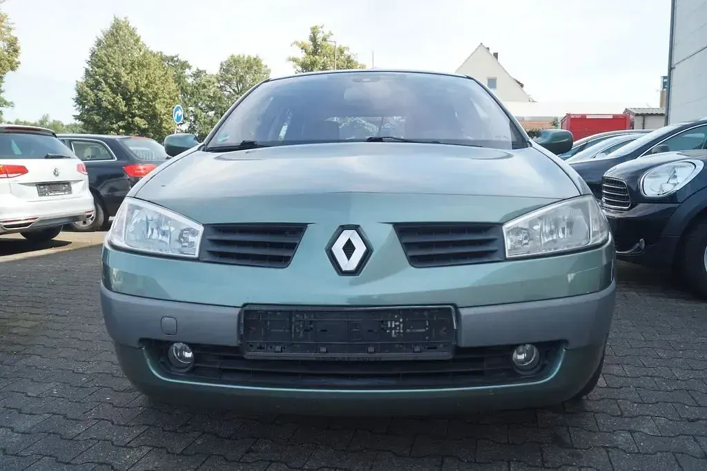 Gebraucht Renault Mégane II Privilege 113 PS (83 kW) 2003 Grün Limousine
