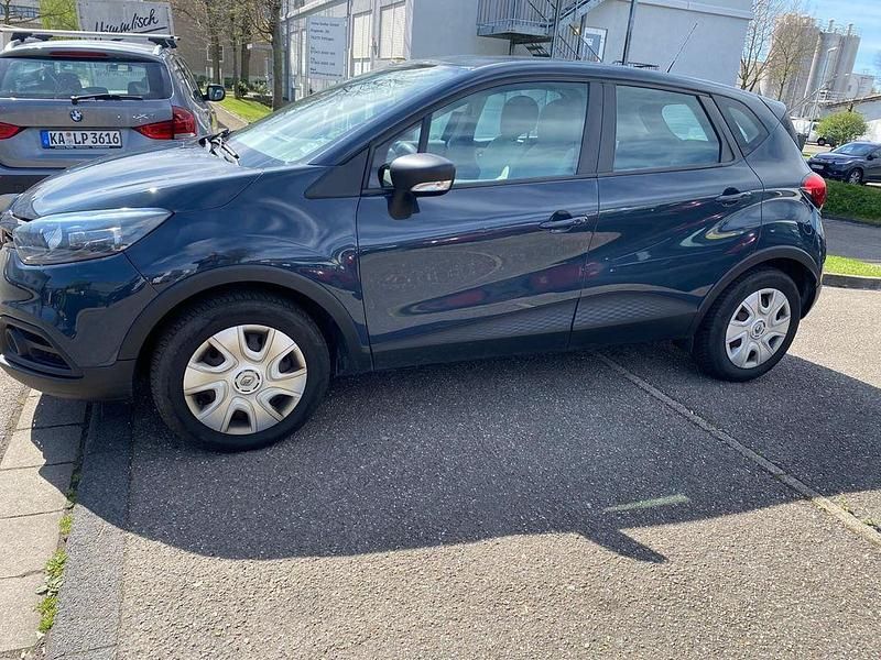 Second-hand Renault Captur Expression 90 CP (66 kW) 2014 SUV