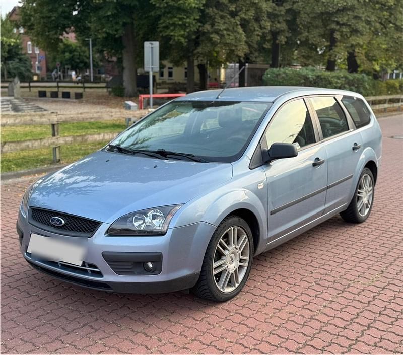 Blau Gebraucht 2006 Ford Focus Kombi | 950 € (Superpreis) - Bild 1/4