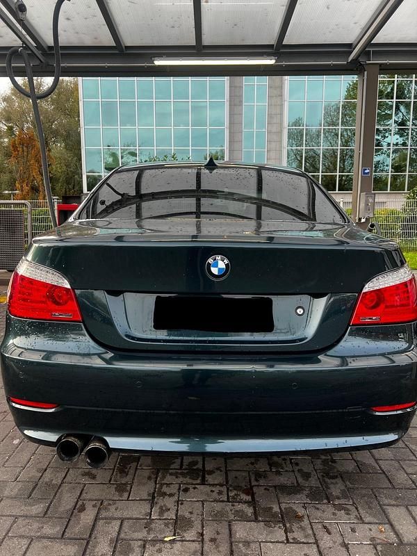 Gebraucht BMW 530 272 PS (200 kW) 2007 Grün Limousine