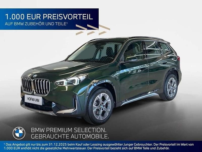 Sanremo green metallic Gebraucht 2024 BMW X1 xLine SUV | 42.943 € (Etwas zu teuer) - Bild 1/2