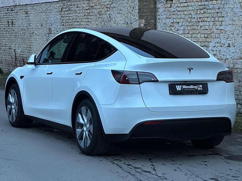 Gebraucht Tesla Model Y Standard Range 255 kW (347 PS) 2023 Weiß SUV