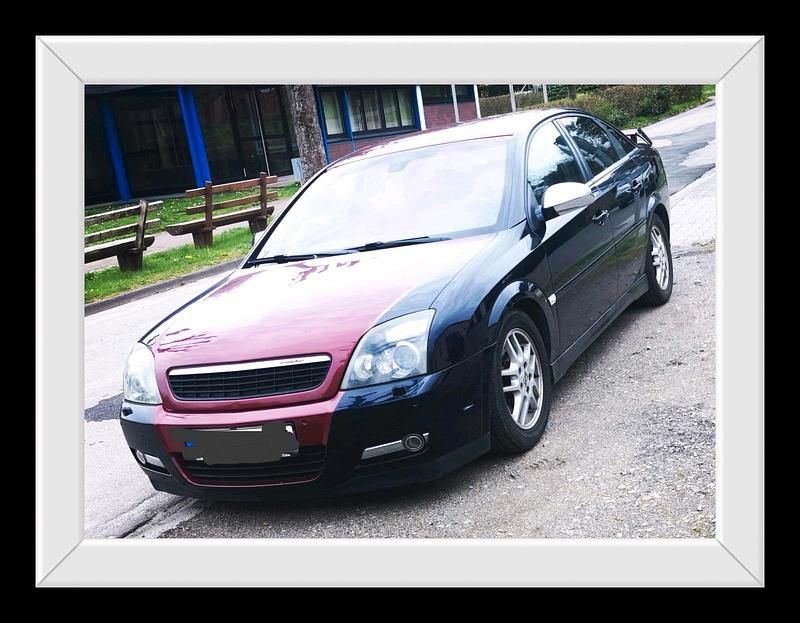 Andere farben Gebraucht 2005 Opel Vectra GTS Sport Limousine | 2.400 € (Teuer) - Bild 1/4