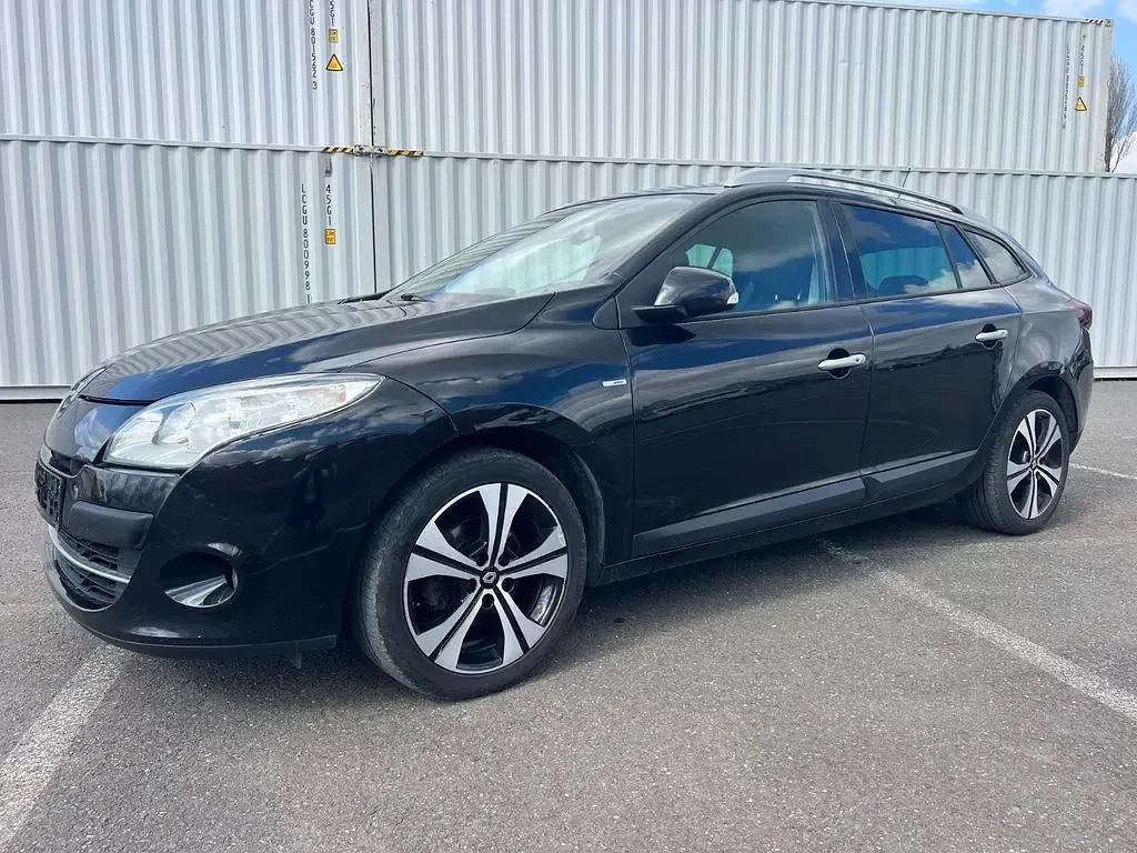 Używany Renault Mégane Bose Edition 131 KM (96 kW) 2012 Czarny Sedan/Limuzyna