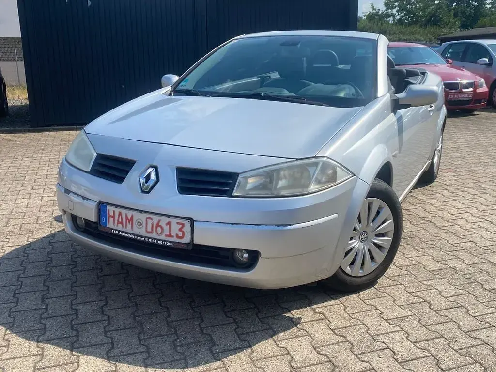 Gebraucht Renault Mégane Cabriolet Authentique 113 PS (83 kW) 2005 Silber Cabrio