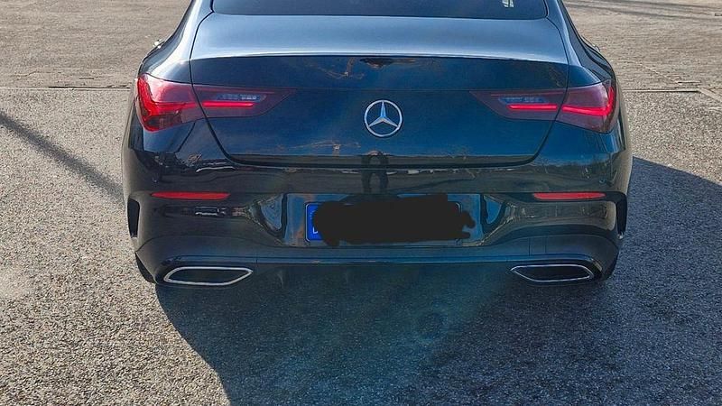 Gebraucht Mercedes CLA220 190 PS (139 kW) 2024 Schwarz Limousine