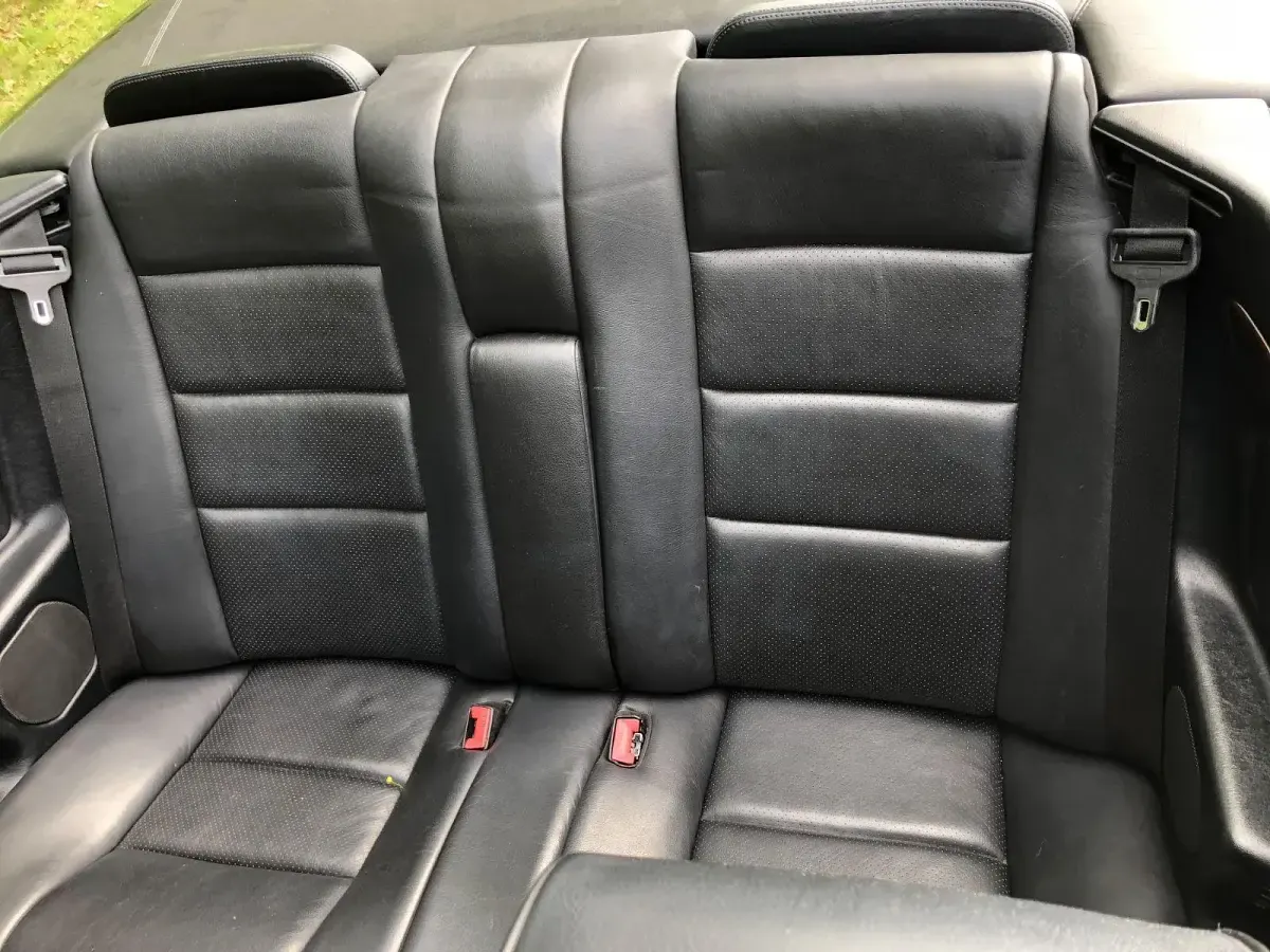 Gebraucht Mercedes E200 136 PS (100 kW) 1996 Schwarz Cabrio